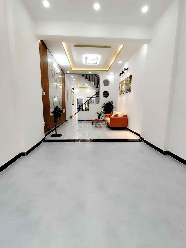 Bán gấp nhà mới 4x23m 1 trệt 2 lầu st 4PN 4WC full nội thất cao cấp - Ảnh 2