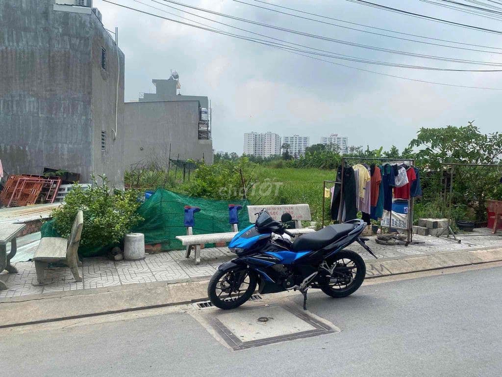 Đất - Tỉnh Lộ 10 - Hẻm 8m - Sổ Hồng Riêng - K Lộ Giới - 3tỷ - Ảnh 2