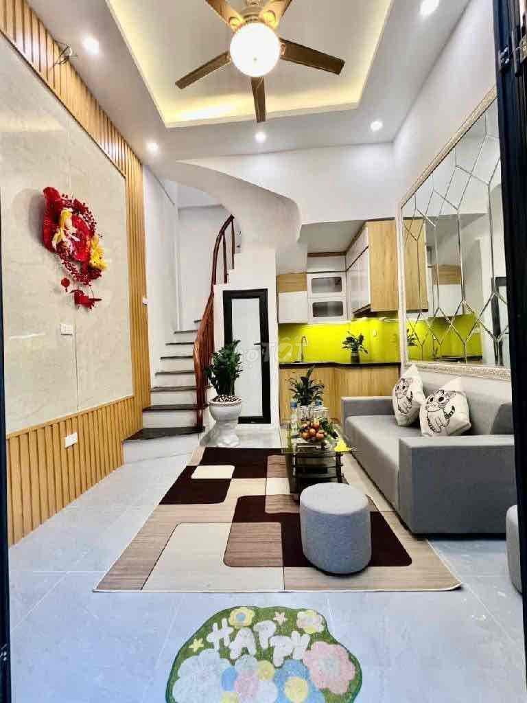 Bán gấp nhà ngõ thông, ô tô kinh doanh 5 tầng chỉ 6 tỷ
