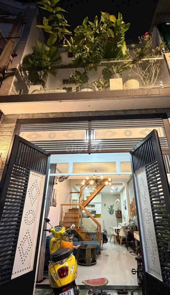 cần bán nhà nguyễn thị đặng Shr 1 lầu hẻm xe hơi