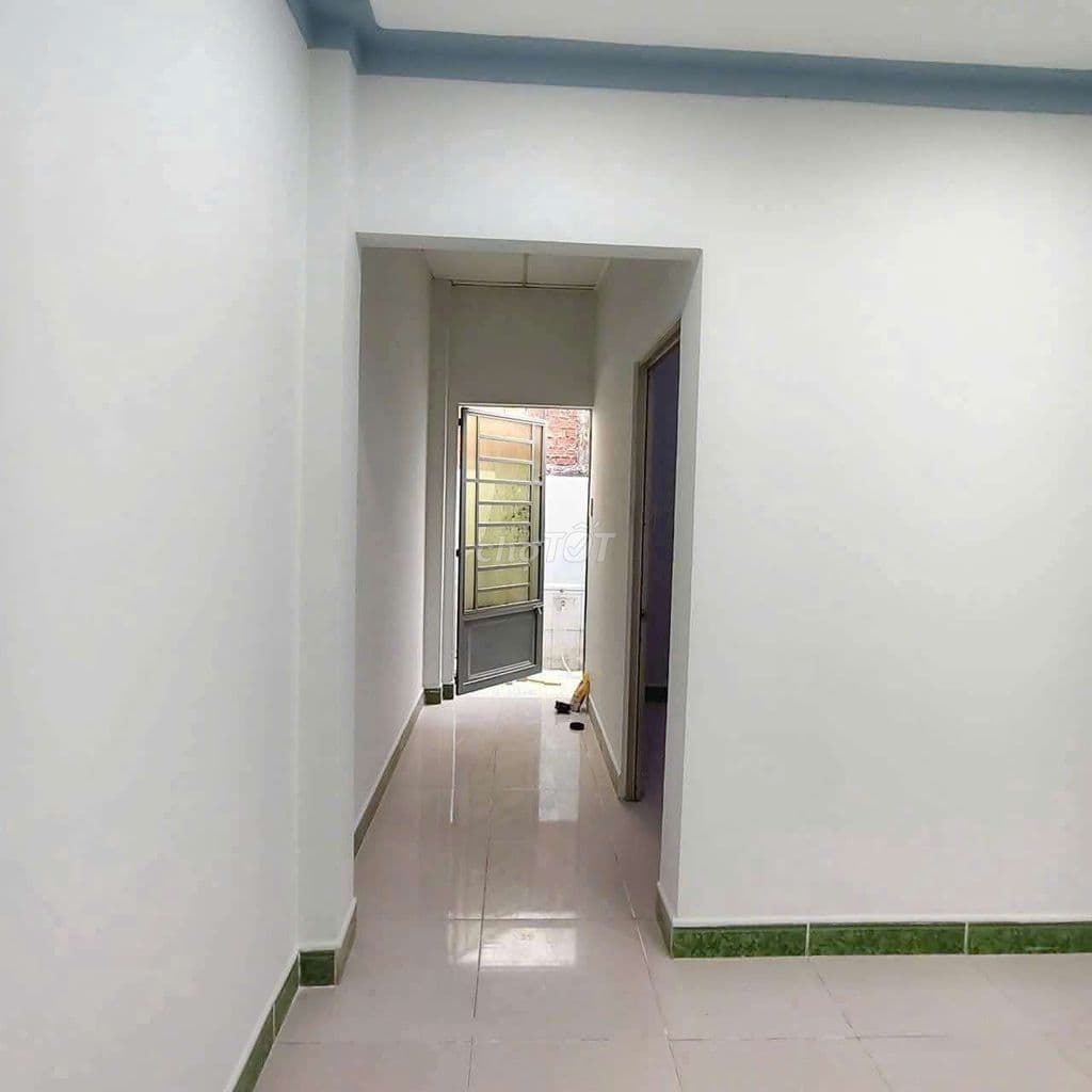 Chủ gởi bán nhanh DT:4m*14m 1T+lửng 3pn 2w đường 4m bê tông - Ảnh 3
