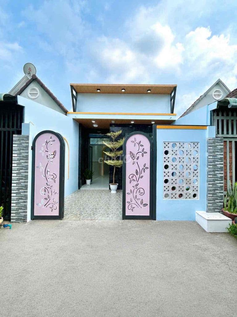 NHÀ GIÁ RẺ GIÁP BÌNH CHÁNH SỔ HỒNG RIÊNG 90m2-1TỶ650