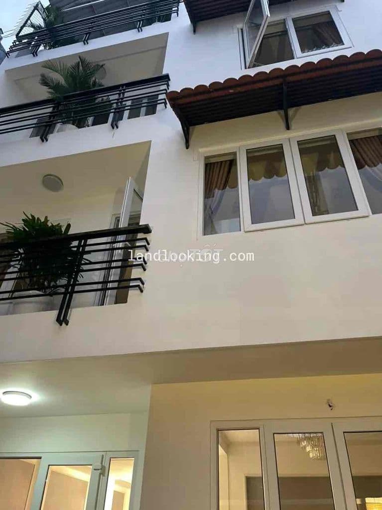 Bán nhà sân vườn ngang khủng 7m Pasteur, Q3. Giá mong muốn 6Tỷ880