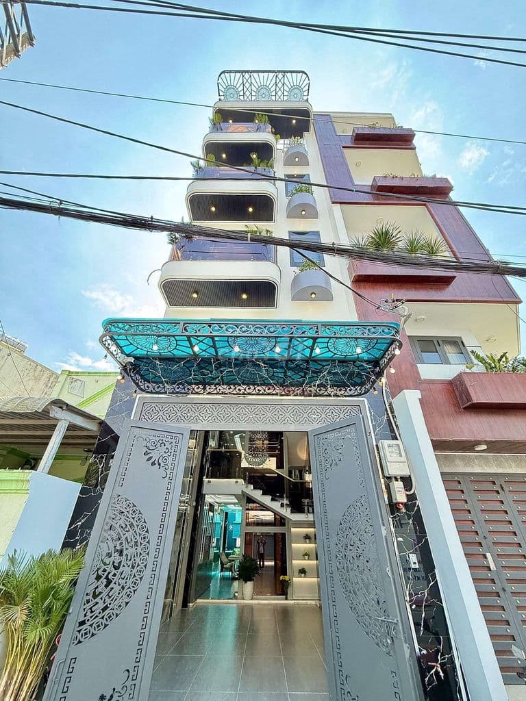 Siêu Phẩm 4m x 18m. 4 Tầng Có Thang Máy Mặt Tiền Đường TCH 03.07