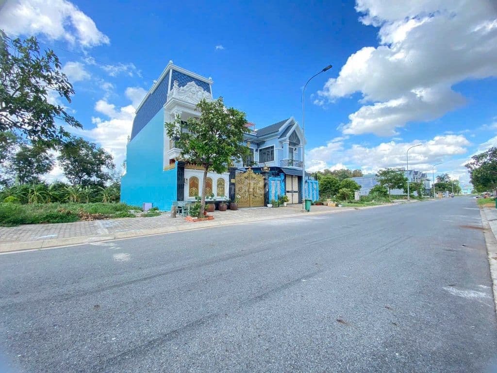 Cần bán lô đất full thổ cư nằm trong KDC hiện hữu sổ công chứng liền - Ảnh 3