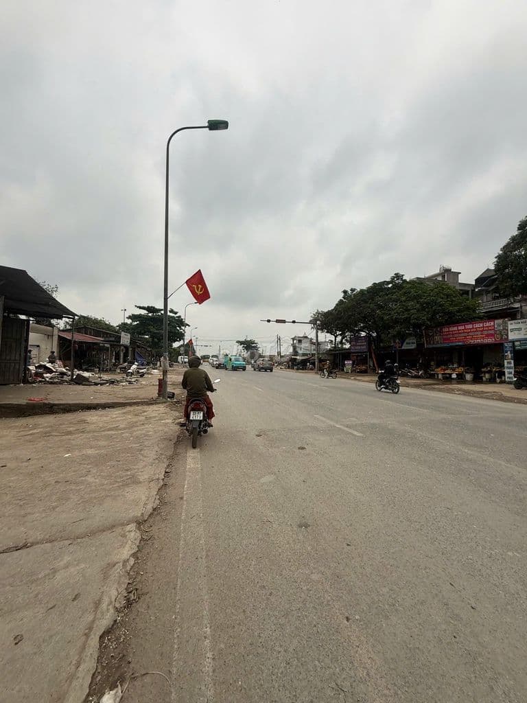 ĐẦU TƯ ĐỈNH NHÀ SẴN ÔTÔ THÔNG KINH DOANH TỐT DÒNG TIỀN HÀNG THÁNG