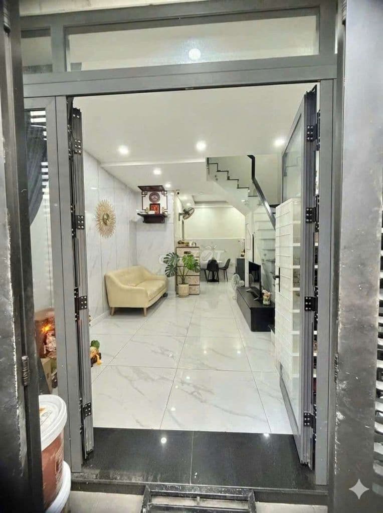 Nhà sổ hồng riêng gần chợ Lê Văn Quới, Bình Tân: 4mx8m 1 trệt 2 lầu - Ảnh 2