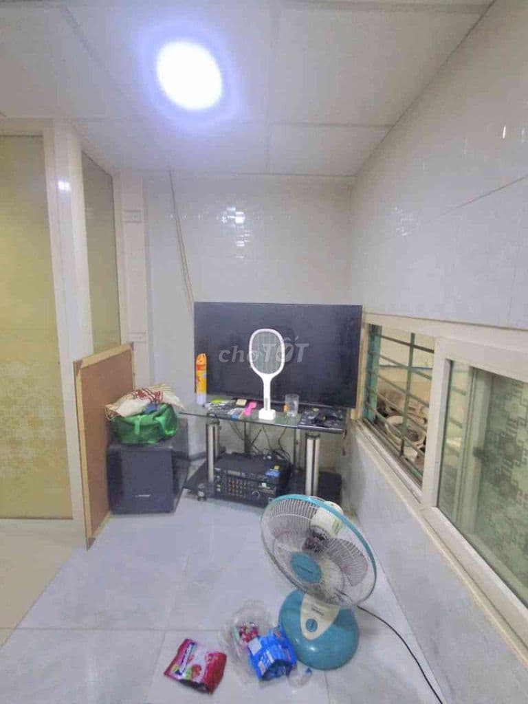 Nhà: cách mạng tháng 8, P 7 Tân Bình ,20M2 ,3 Tầng 3PN ,Giá 2.95Tỷ - Ảnh 3
