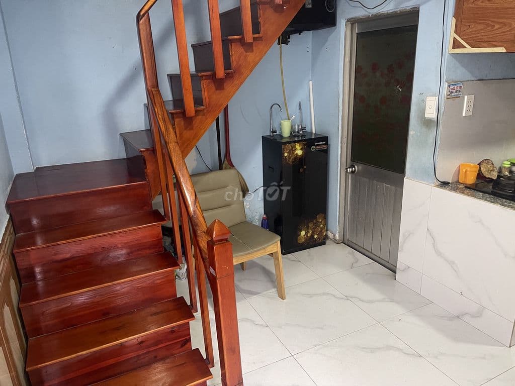 Bán nhà hẻm cụt chờ tách sổ riêng - Ảnh 2