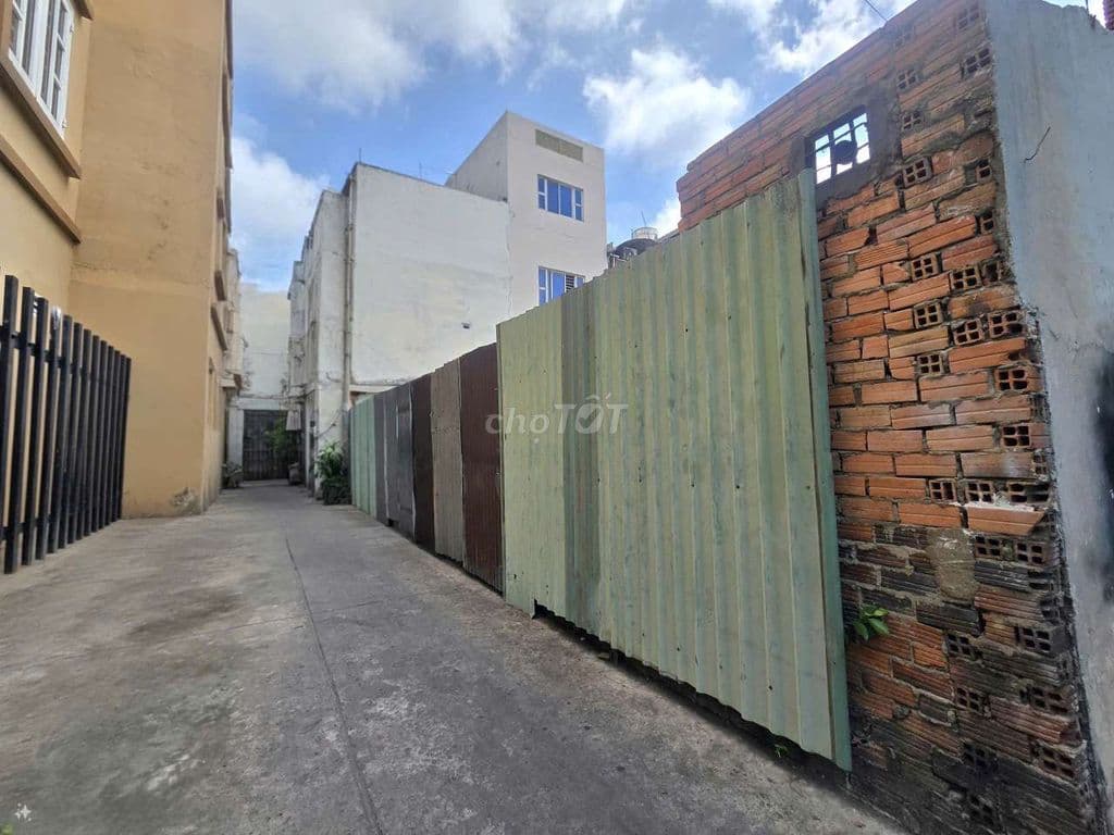 1 Lô Giá Cực Mềm- DT 4×14- DTCN 55m2- Nhỉnh 6 TỶ- Lạc Long Quân- TB - Ảnh 3