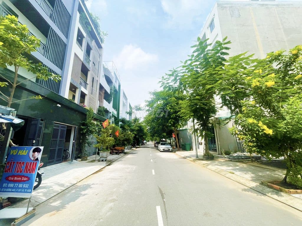 BÁN CHDV 5 TẦNG CÓ THANG MÁY - DÒNG TIỀN 45TR/THÁNG - GIÁ CHỈ 13.8 TỶ - Ảnh 2