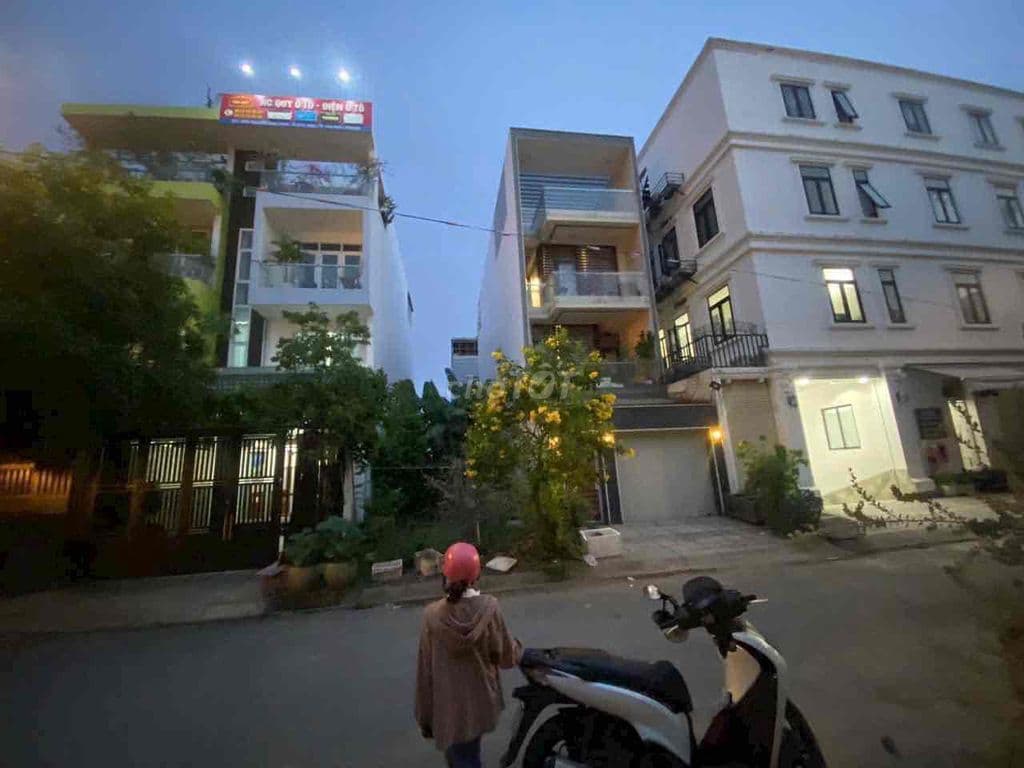 Bán Lô Đất Mặt Tiền Ngay Bv Lê Văn Thịnh P. Bình Trưng Tây Q2 Tp Hcm