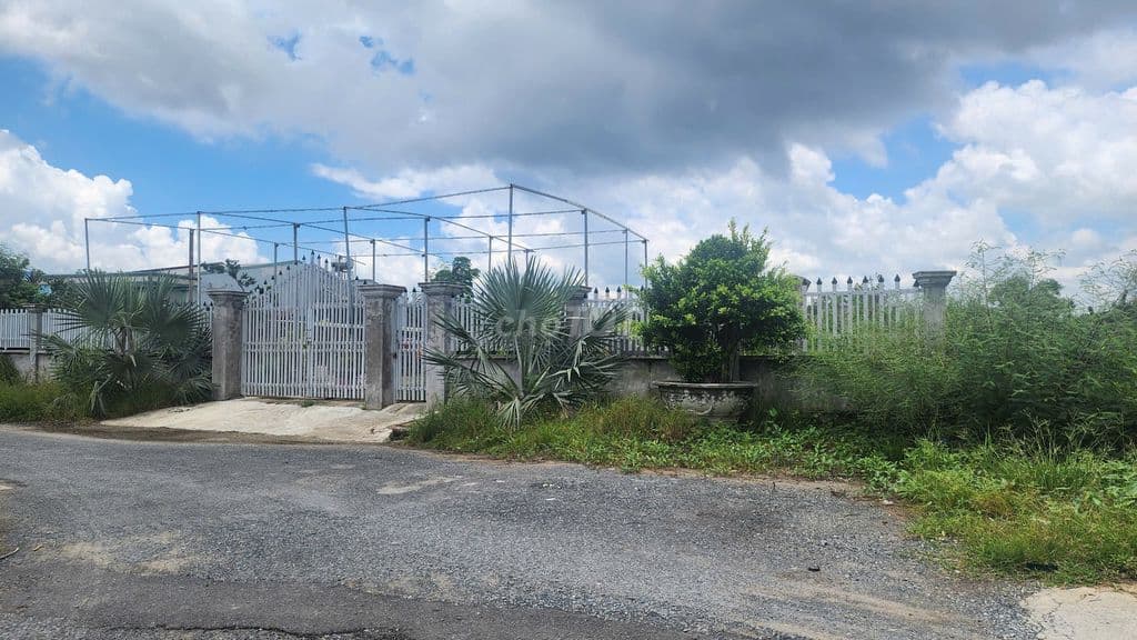 Bán đất mặt tiền Khu dân cư Tắc Cá Cháy