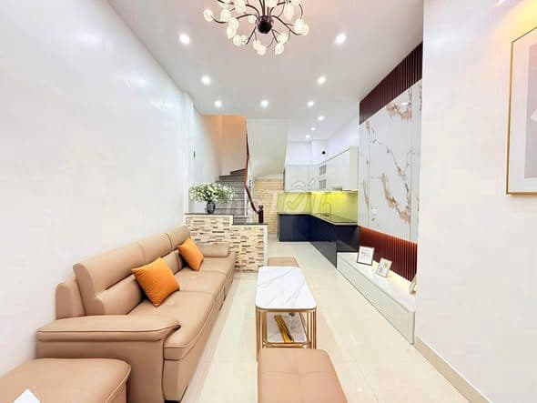 Nhà phố Trần Thái Tông, Cầu Giấy 33m2 5T MT4.8m giá 10.x tỷ