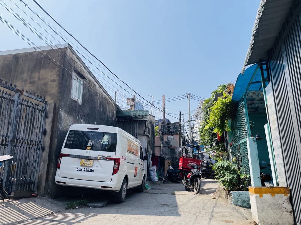 P. Tam Bình ngay chợ đầu mối, 10m ra MT, nhà 2T 57.2 m2 chỉ 3.29 tỷ.