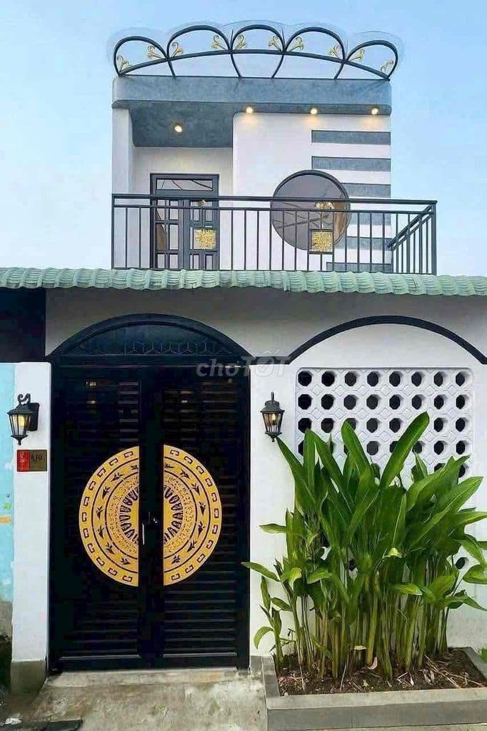 BÁN NHÀ 1 TRỆT 1 LẦU. NỘI THẤT CAO CẤP