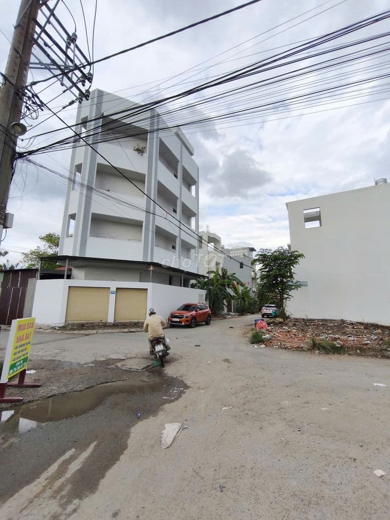 LÔ ĐẤT BƯNG ÔNG THOÀN SÁT ĐẠI HỌC HUTECH Q9,DT: 7,3 X 13 GIÁ 5TY600