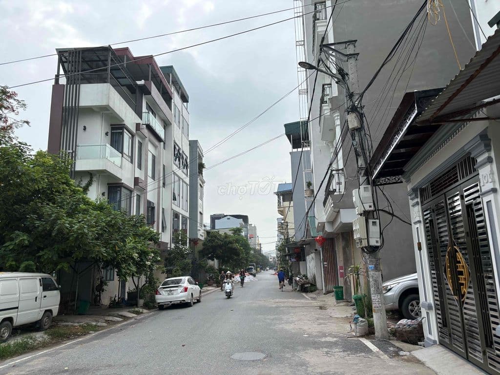 HÀNG HÓT AN KHÁNH KHU Gleximco - Ảnh 2