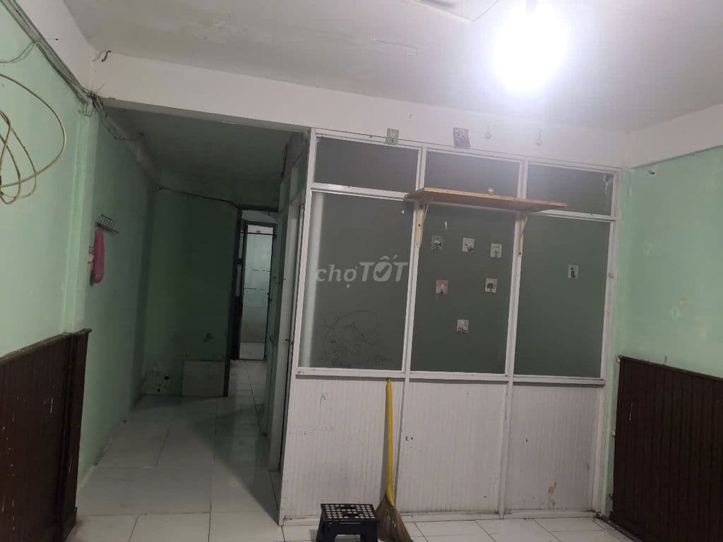 Bán chung cư Lô D lầu 1