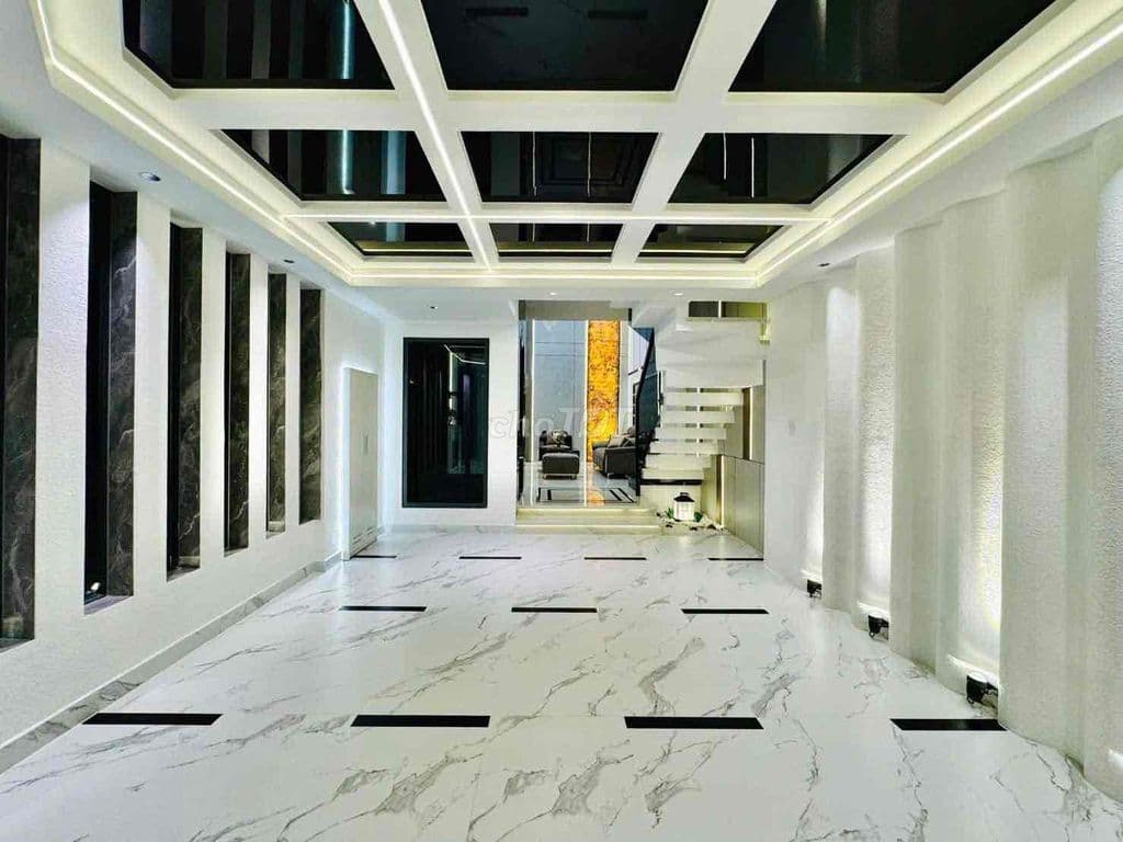 Giảm Giá mạnh 2ty Bán Gấp Nhà 4,5x14m 5 tầng Thang máy Nguyễn Thái Sơn - Ảnh 2