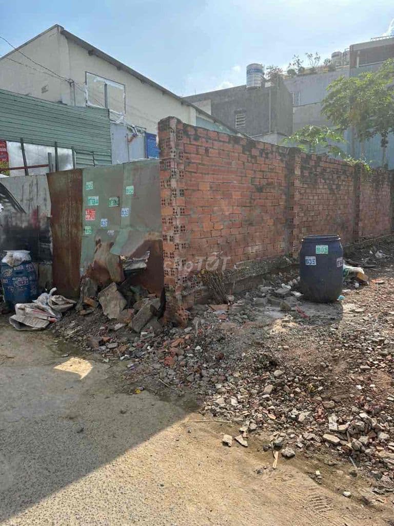 Kẹt Tiền Bán Gấp Lô Đất 112m2 5.2 x 21.5 nở hậu SHR Xây tự do 4.8 tỏi