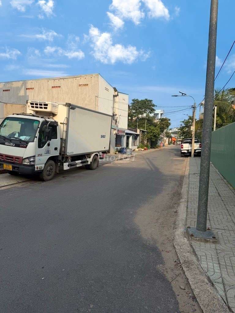Đất Tô Ngọc Vân, mặt rạch Thạnh Xuân 24, Q.12, 61m2 (4 x 15), 4.5 tỷ