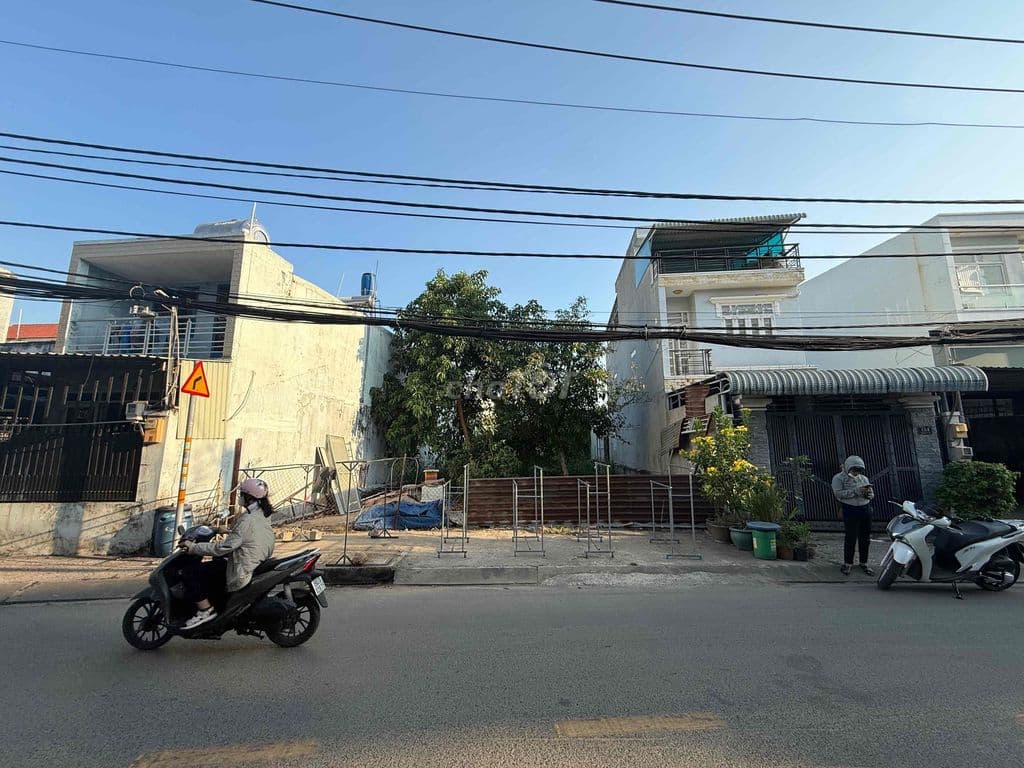 đất mặt tiền giá trong hẻm 19 tỷ - 335m2 full thổ cư ngang 10m - Ảnh 2