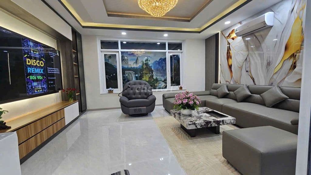 Bán nhà mới 3 lầu 5PN 6WC, DT: 5x16m, Full nội thất cao cấp - Ảnh 2