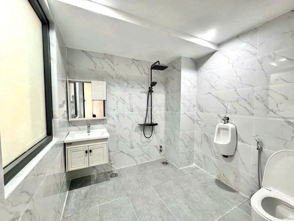 tòa nhà CHDV ngay Sân Bay ngang 6,5x8 4 lầu đang cho thuê 20tr giá rẻ - Ảnh 3