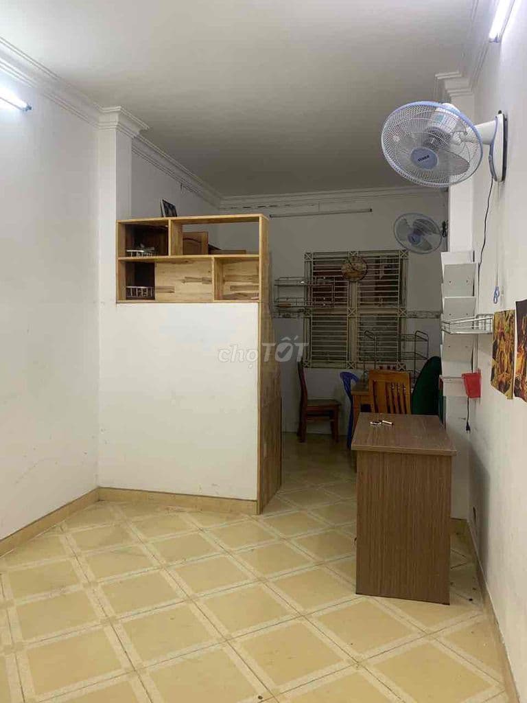 MT Huỳnh Văn Bánh P.17 Phú Nhuận – 3x 9– 4 tầng – 8.5 tỷ.