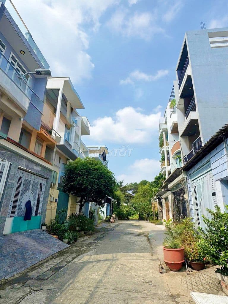 BÁN NHÀ MẶT TIỀN NGANG 5M NGAY KDC BÌNH DÂN, CÁCH ĐƯỜNG B 30M, THỦ ĐỨC