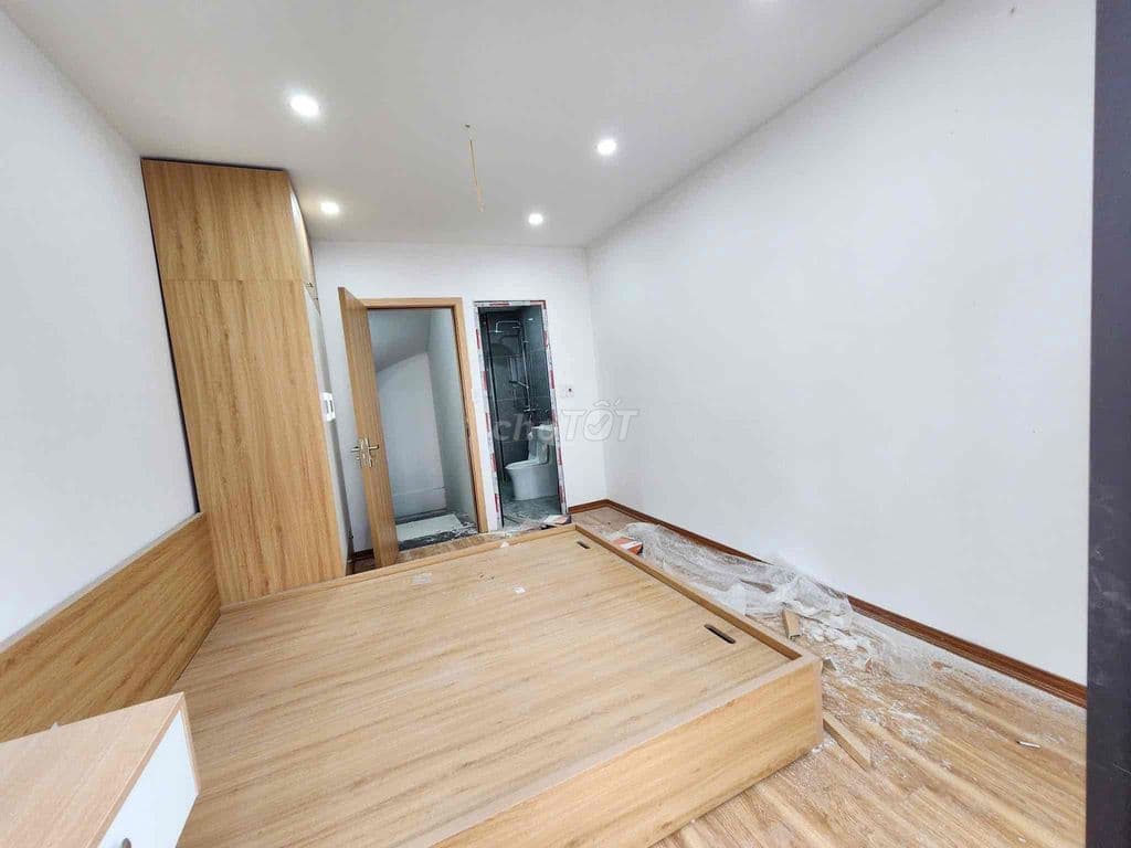 Bán nhà đẹp ở ngay Hoàng Văn Thái, Ngõ nông, Gần phố, 30m2*5T, Chỉ 7,4 - Ảnh 3
