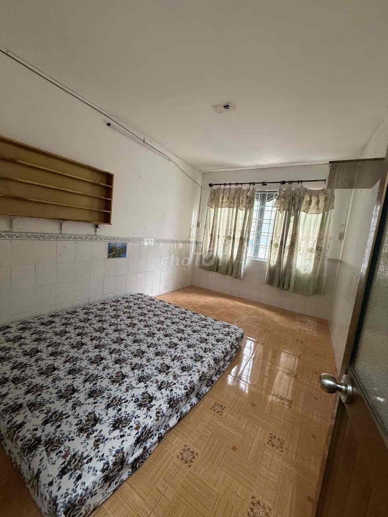 Hẻm xe hơi 6m đối điện Emart - 4 tầng BTCT - 4PN - 75m2 DTSD - Ảnh 2