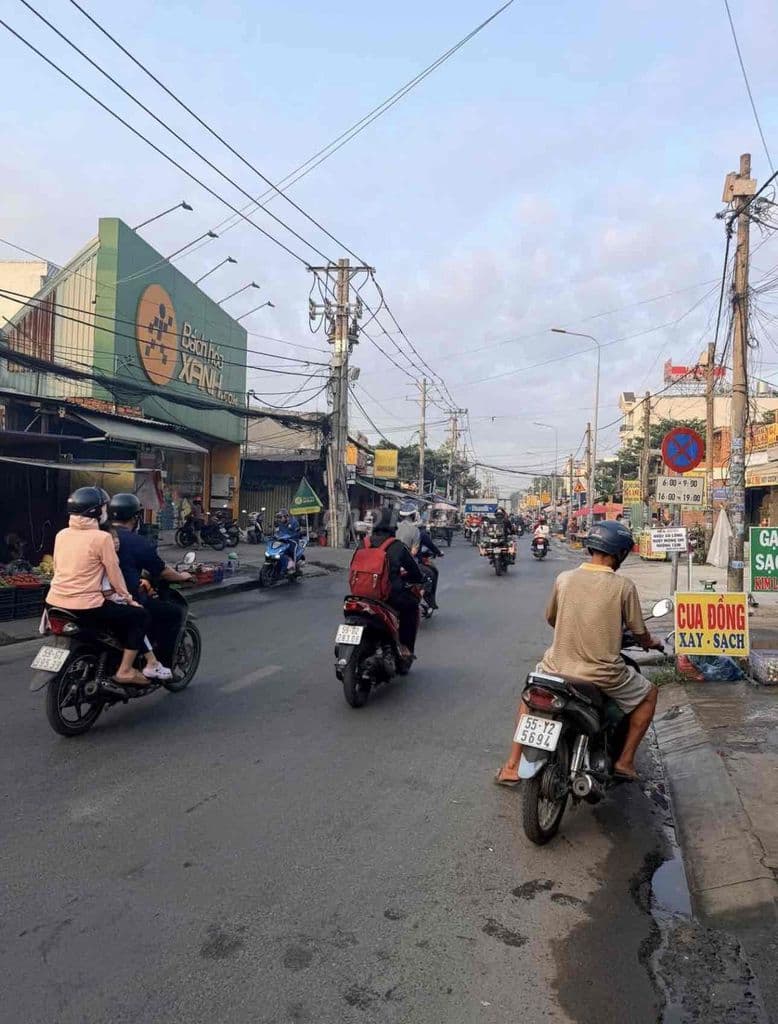 BÁN NHÀ MẶT TIỀN Q12 HCM - Ảnh 2