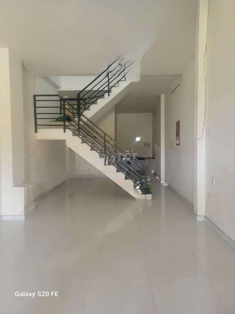 Mặt Tiền Bờ Kênh Quang trung p14 gò vấp - Ảnh 3