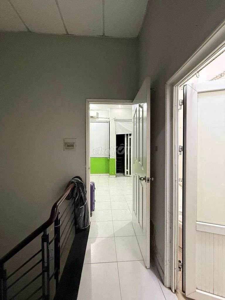 Nhà Bán Đường BìnhLong_45M2_3Tầng_4PN_Hẻm Thông_Giá 4,5tỷ - Ảnh 3