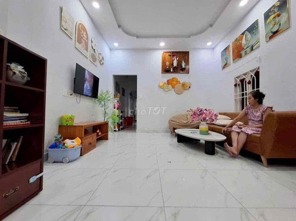 BÁN GẤP NHÀ HẺM XE HƠI ĐẬU CỬA NGAY CAO ĐẲNG CÔNG THƯƠNG - Quận 9 - Ảnh 2