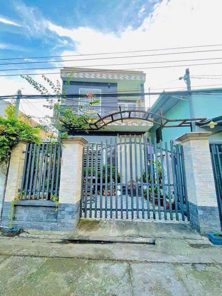 Bể nợ ra gấp căn nhà gần vòng xoay An Lạc