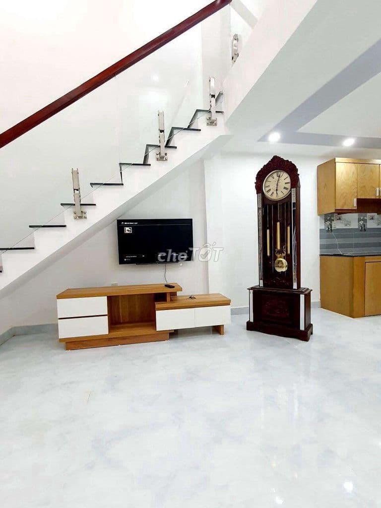 Cán bán nhanh căn nhà 2pn, 2 toilet, 1 phòng thờ, nhà mới 100%, QBT - Ảnh 2