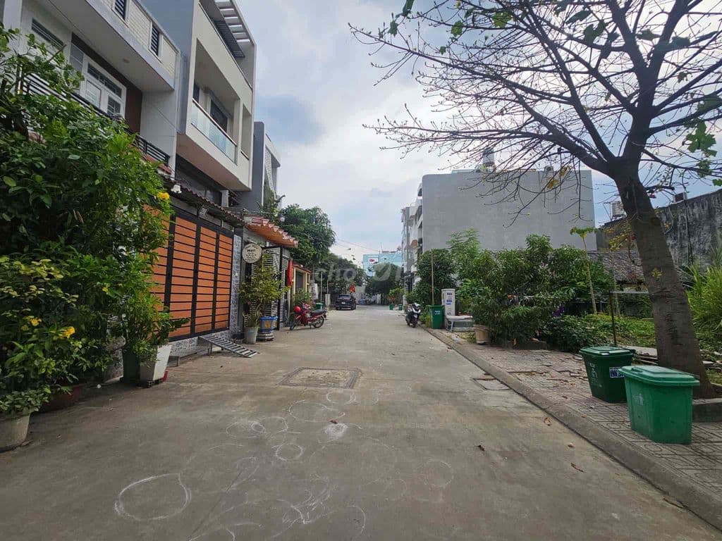 Đất Thạnh Lộc 22 - Ngay Chợ Cầu đồng - Ngã Tư GA ( 4 x 20 )