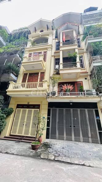 bán nhà Hoàng Công Chất vỉa hè ô tô tránh
