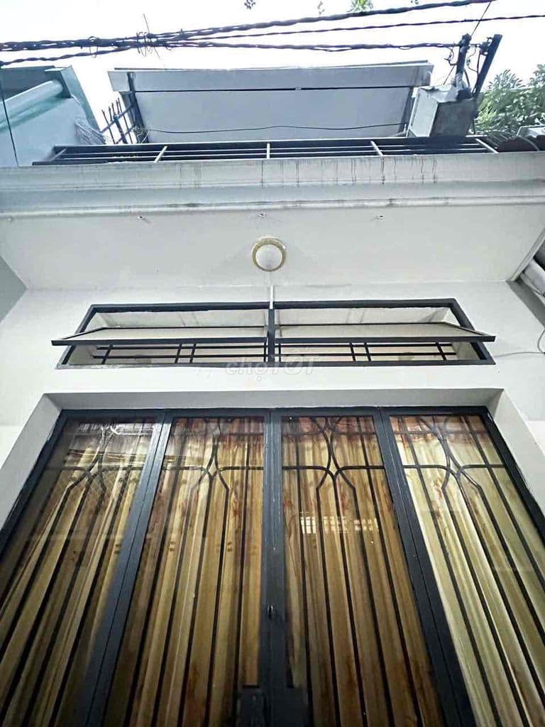 Nhà hẻm Lê Văn Sỹ thông 4x8 ( 30m2) 1 trệt 1 lầu giá 4ty2