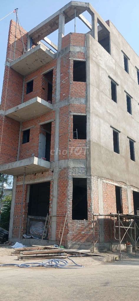 Nhà 3 tầng Góc 2 mt Đường Long Phước. Quận 9 - Ảnh 2