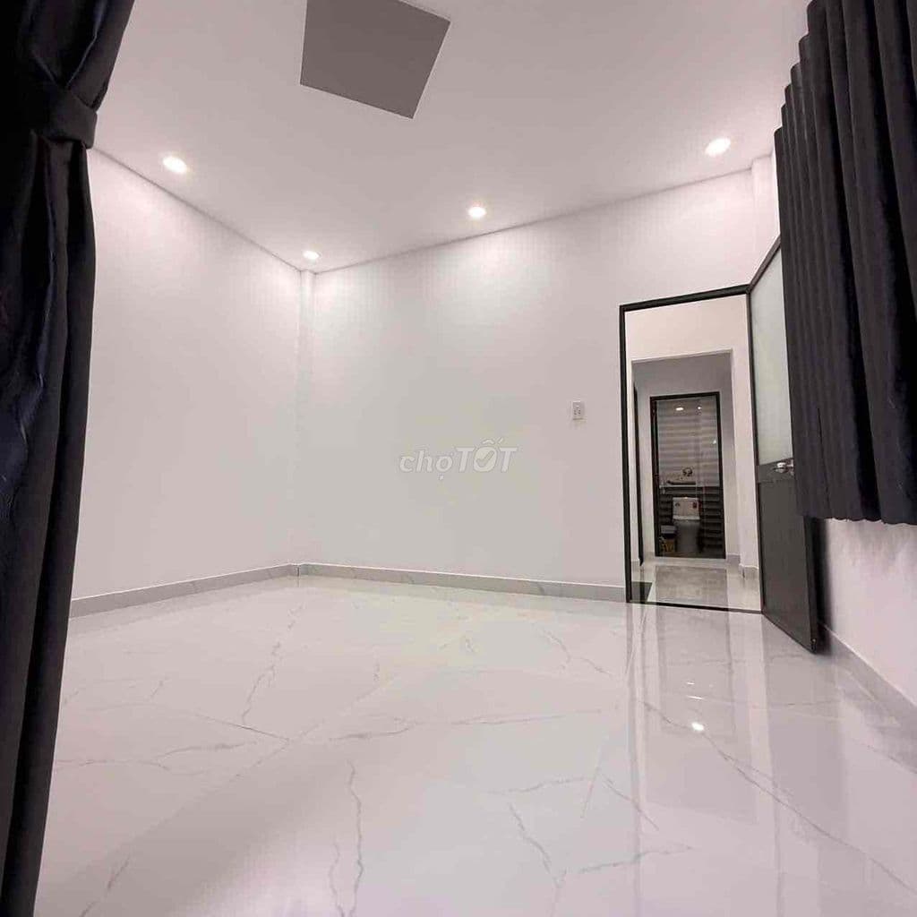 NHÀ LẦU SÂN ĐẬU XE HƠI. HẺM BÊ TÔNG 5M - Ảnh 3