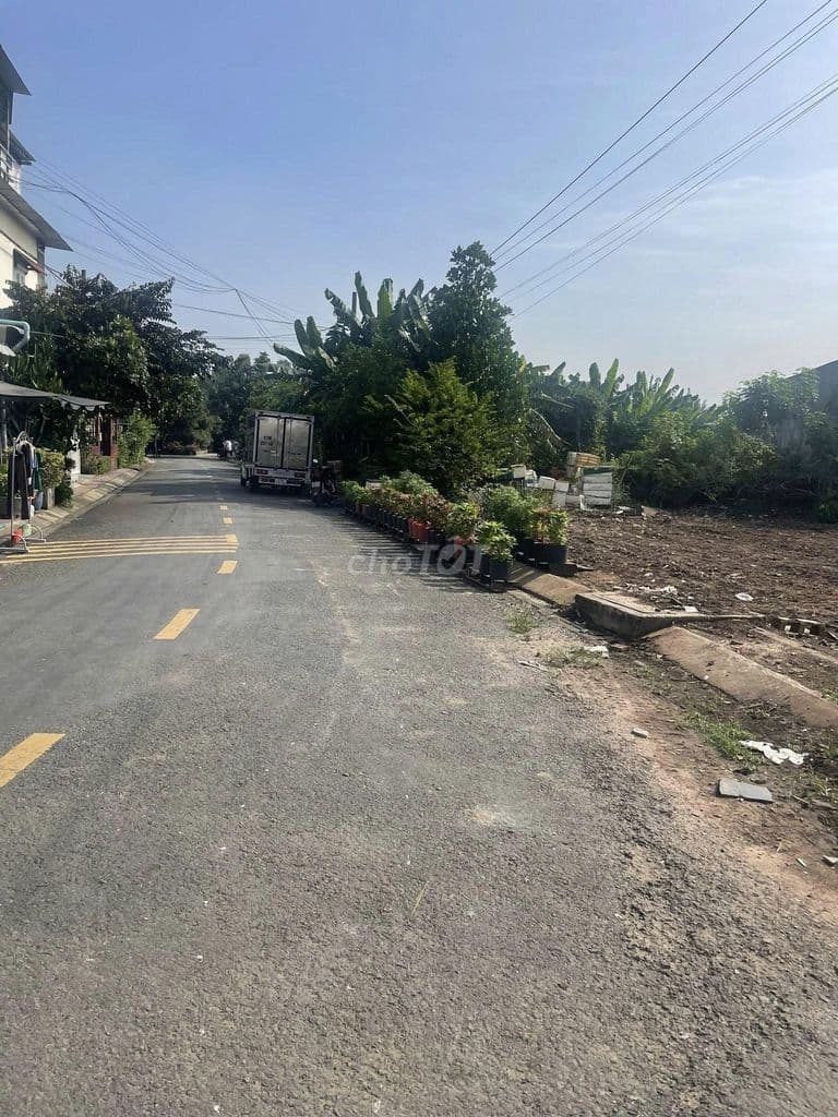 Bán đất khu phân lô đặng thúc vịnh gần chợ gấu&nhà thờ tân đông 5x22m