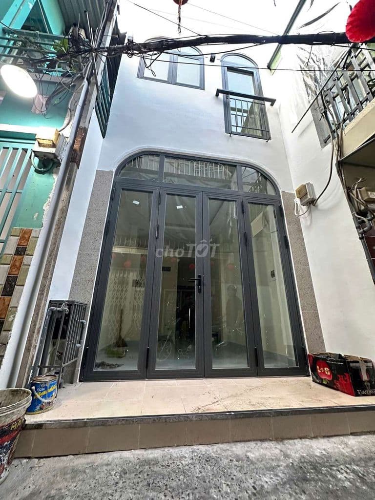 Nhà Đẹp Hoàn Công Nở Hậu Không Quy Hoạch Q4