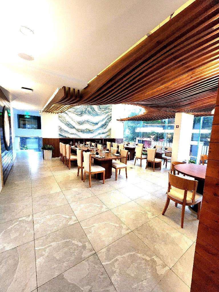 CỰC HIẾM PHỐ LÂM HẠ – MẶT PHỐ VIEW HỒ – 3 THOÁNG Diện tích 300m2 - Ảnh 2