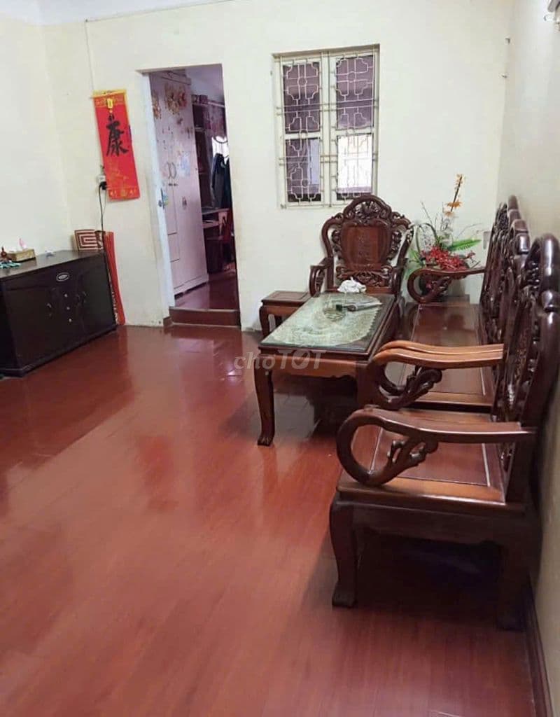 Bán nhanh căn tập thể bê tông chèm