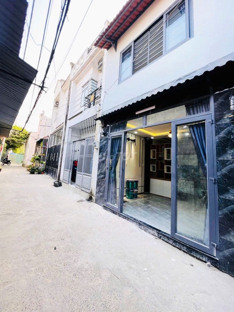 Nhà (DT:4x7m) hẻm oto ở ở 551 Lê Văn Khương Quận 12. Giá 1tỷ498tr TL