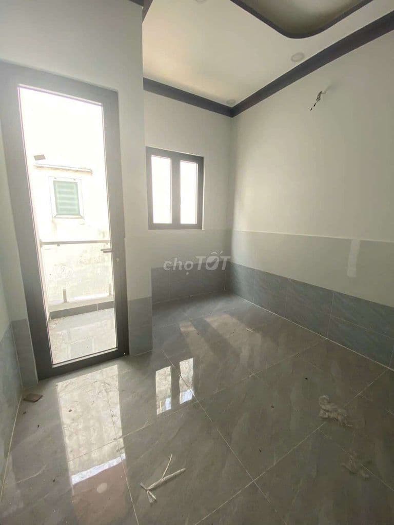 bán nhà 3.6x8 đỗ suốt 2PN 2WC có hệ thống nước nóng lạnh - Ảnh 3